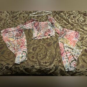 NWOT Live 4 Truth cropped Blouse